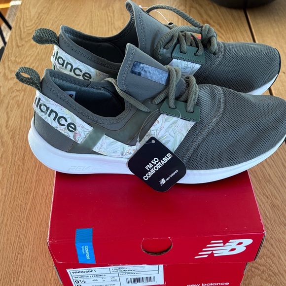 New Balance Sneakers - Picture 5 of 5